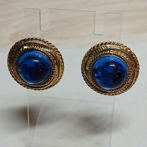 Vintage Gold Tone with Blue Stone Clip On Earrings Fashion Costume Jewelry #85 - Picture 10 of 13